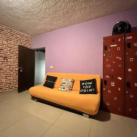 Dici Coliving Housing The Friends Room