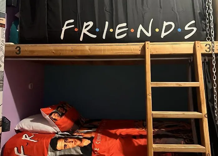 Dici Coliving Housing The Friends Hostal