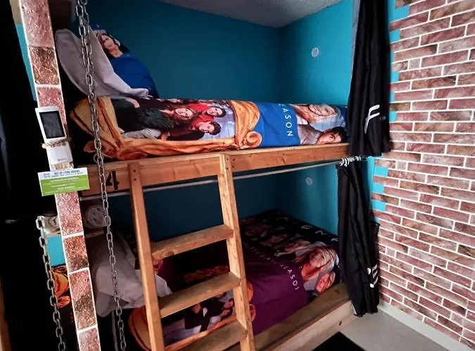 Dici Coliving Housing The Friends Hostal *