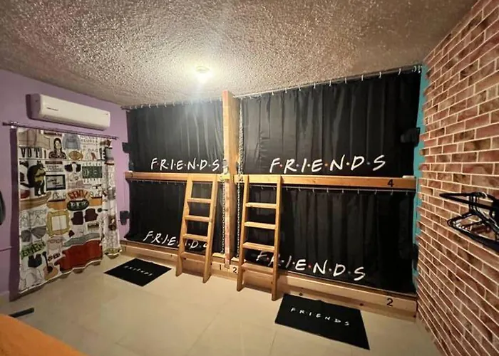 Dici Coliving Housing The Friends Hostal
